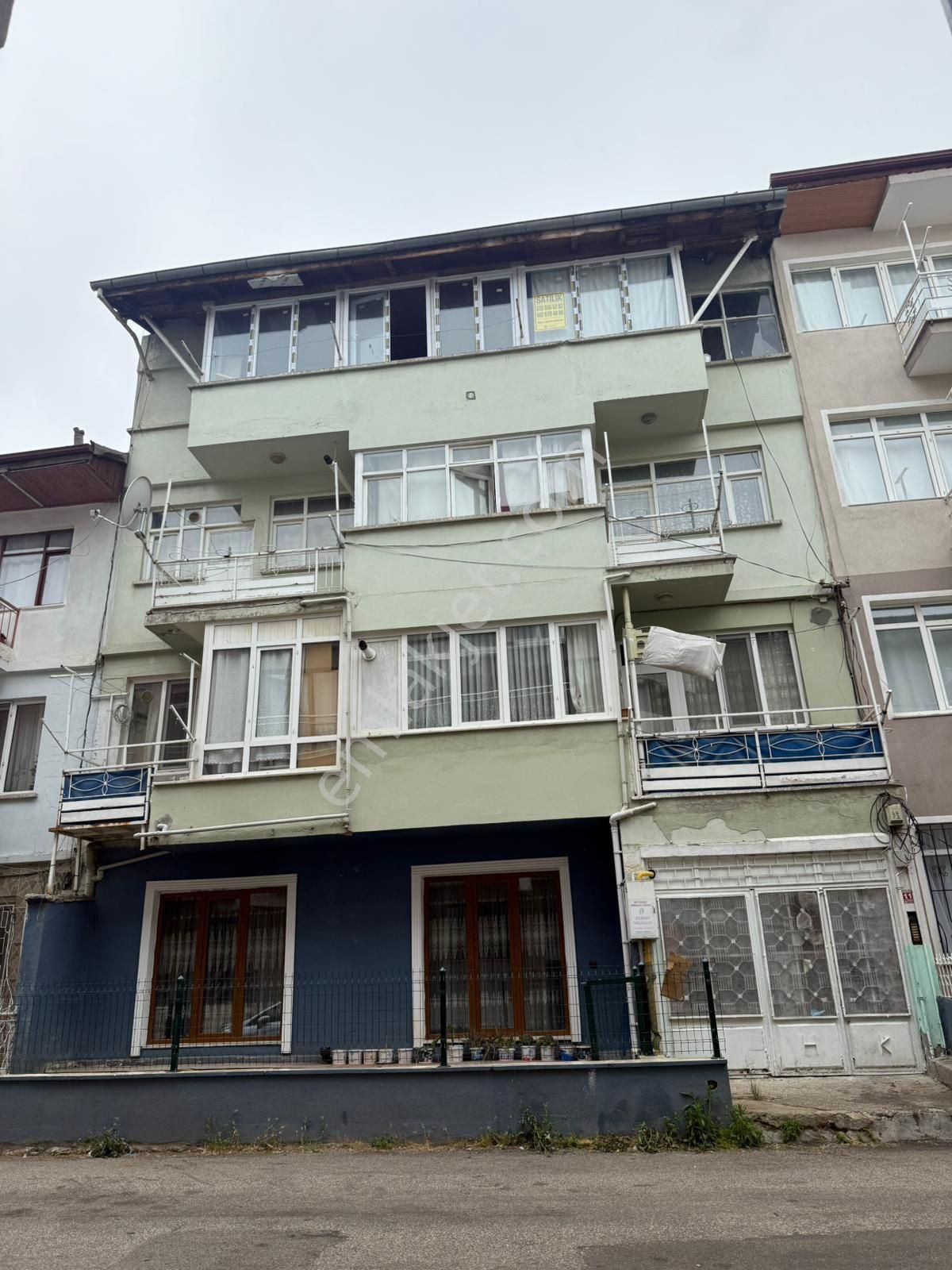 İnal Emlaktan Konak Mah.’de 4+1 Kapalı Teraslı 165 M2 Daire