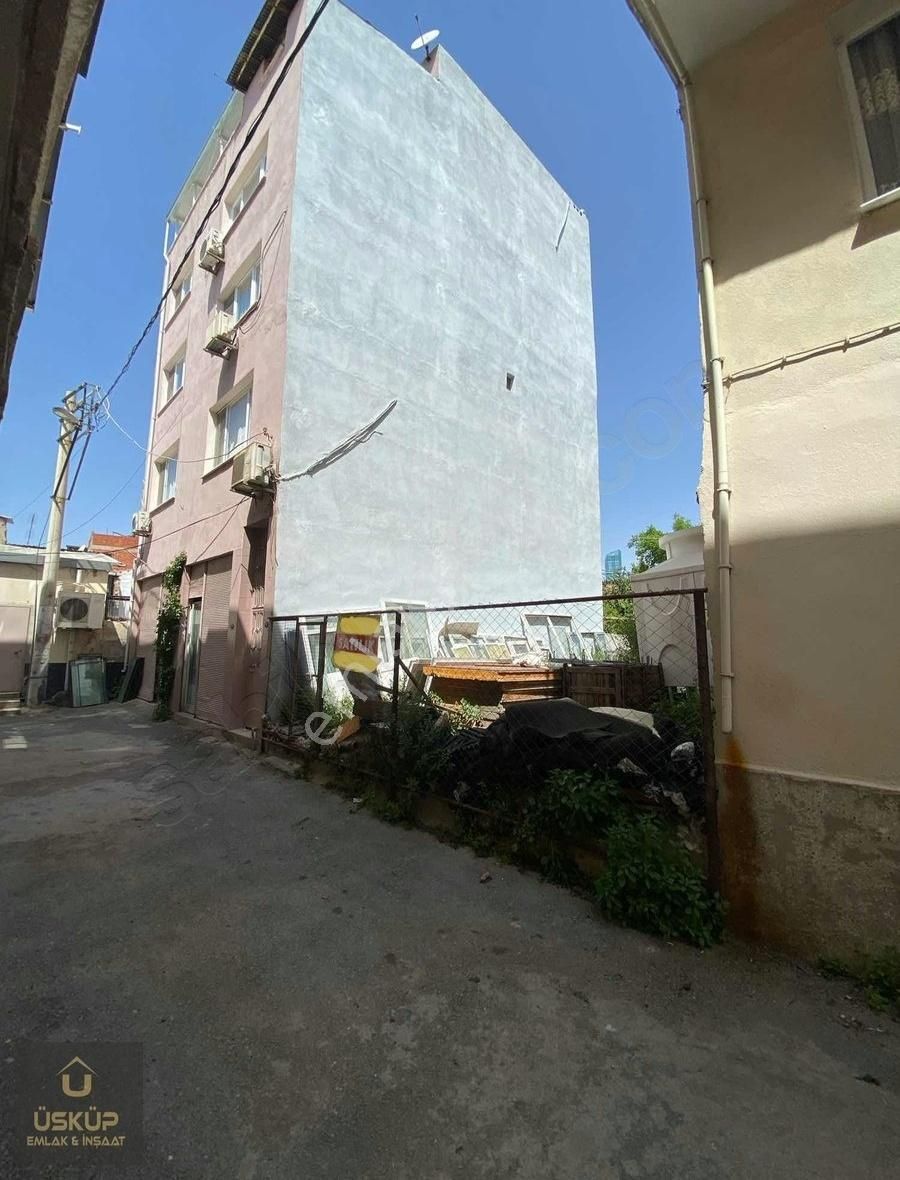 Çamdibinde 2 Kat İmarlı Boş Arsa ..!