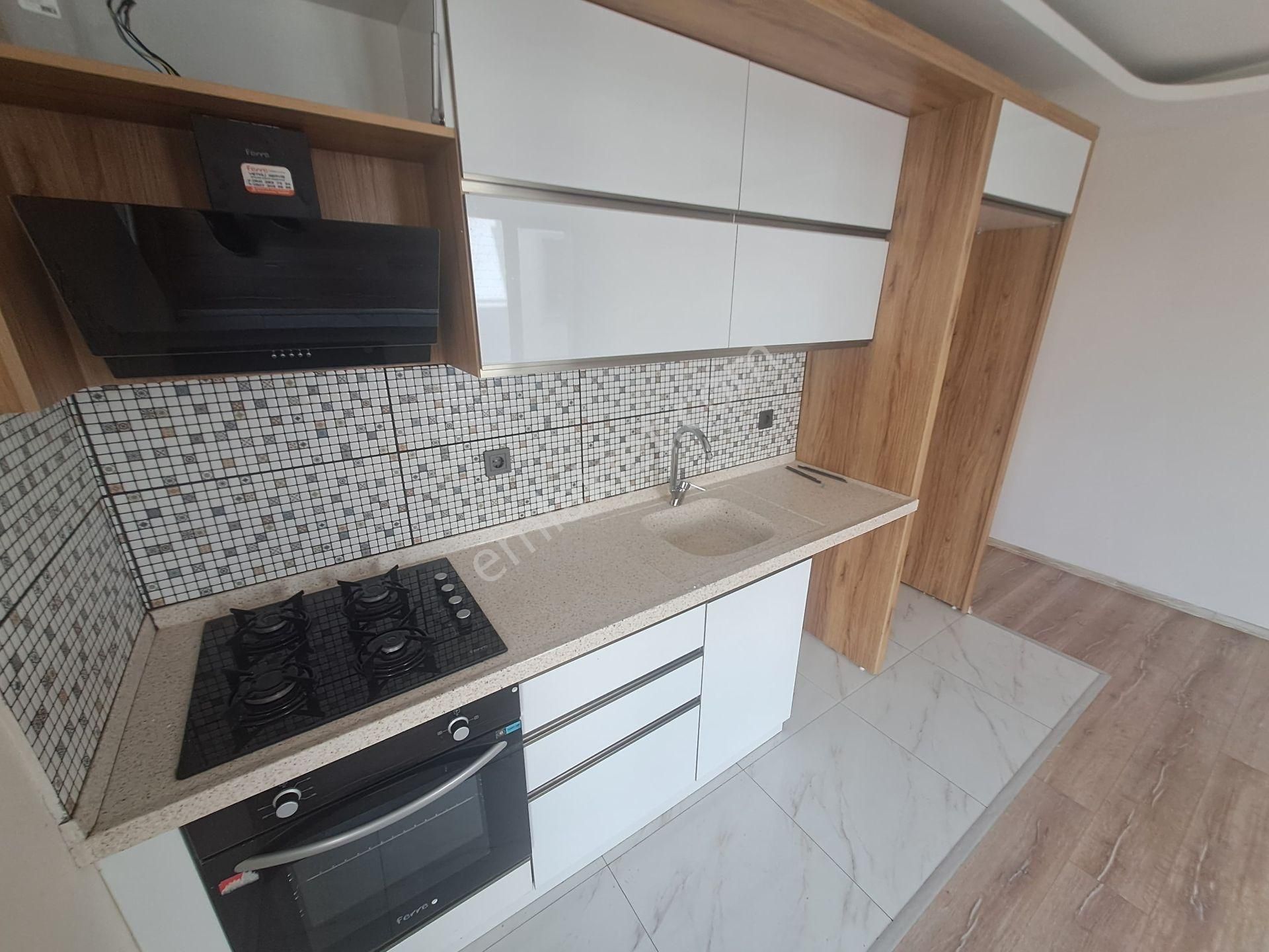 Dora Dan Satılık Altınkumda Ara Kat Doğalgazlı 1+1 Daire