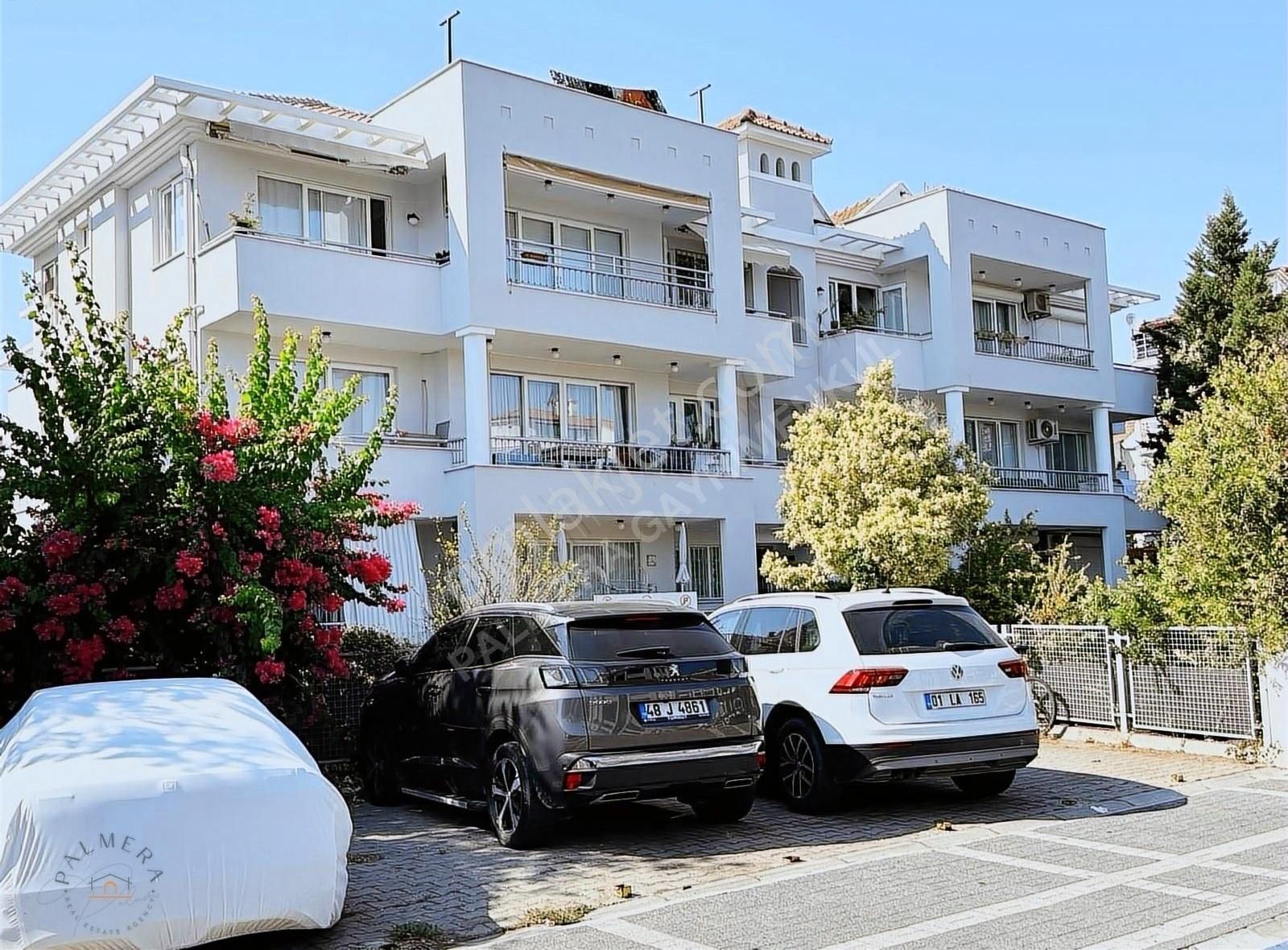 Marmaris Hatipirimi Mahallesi 6+1 Geniş Satılık Daire