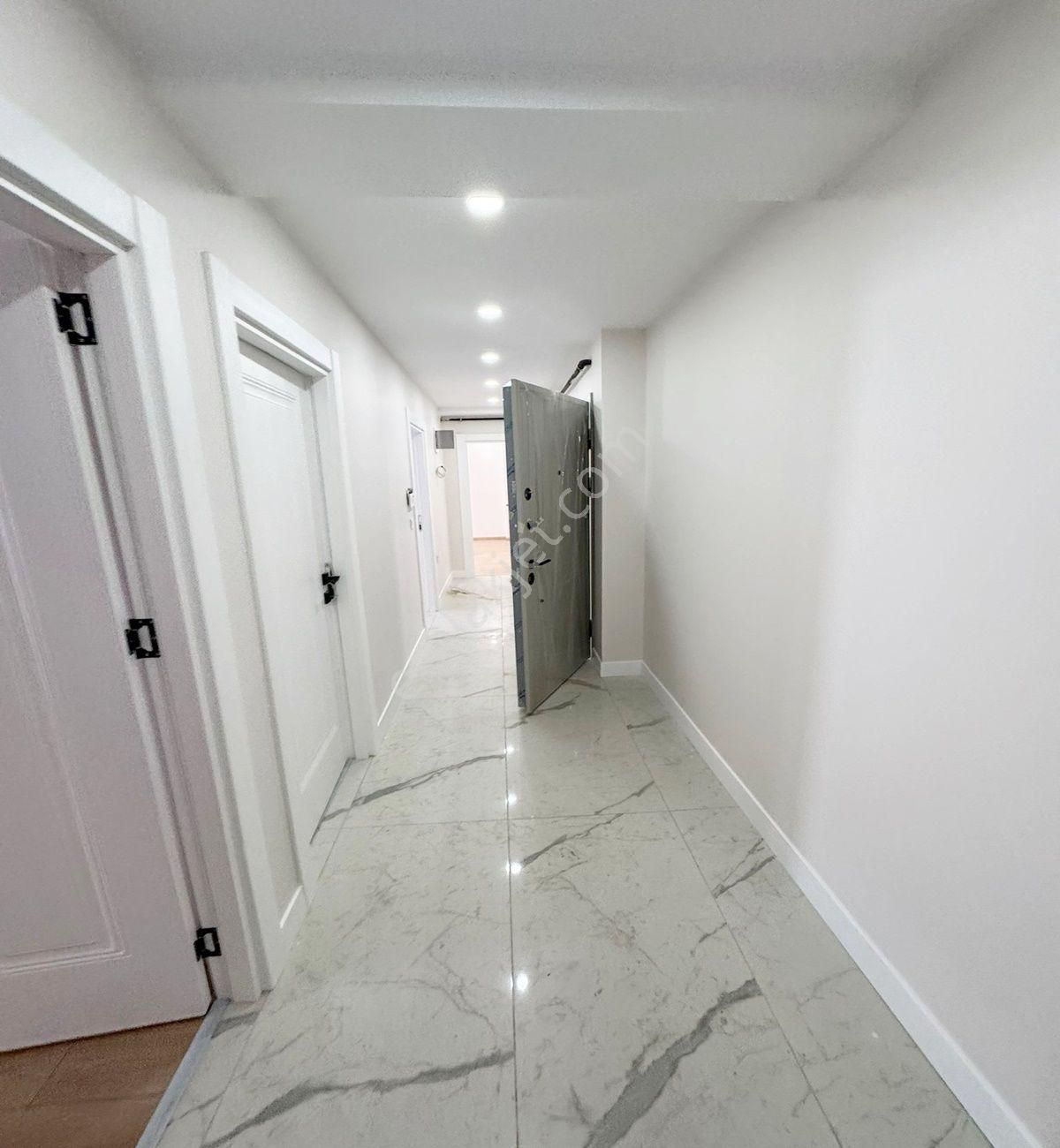 Avcılar Merkezde Sıfır 2+1 130 M2 Satılık Aydınlık Daire - Görsel 4