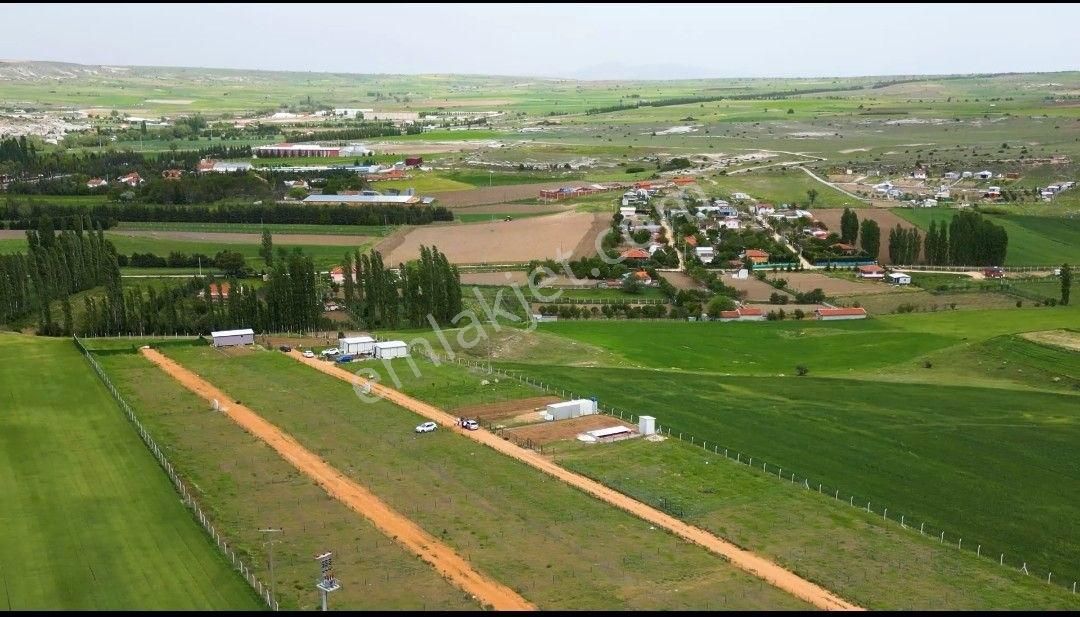 Odunpazarı Karapazar Derbent Mah 300 M2 Brüt Bahçe Elektrik,su Hazır Sho-32