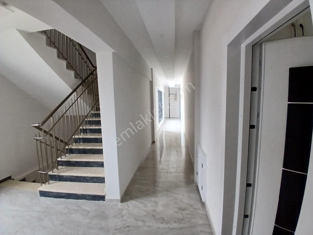 Akçay Emlak'tan Akşehir Yarenler Kapalı Pazar Civarı Garajlı Satılık Sıfır 4+1 Daire - Görsel 21