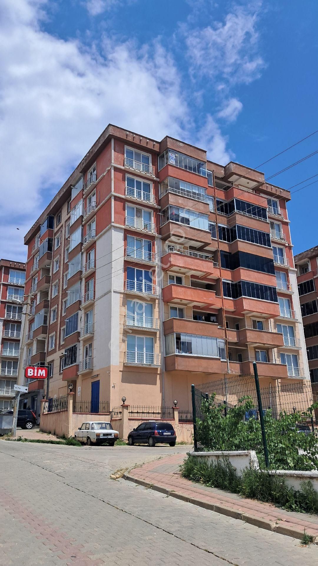 Gelibolu Armada Sitesinde Deniz Manzaralı Satılık 3+1 Daire