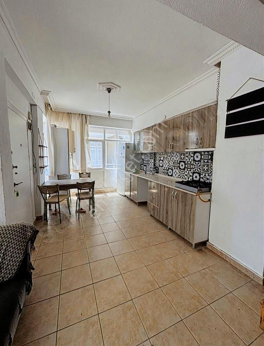 Sidede Acil Satılık 3+1 Tripleks