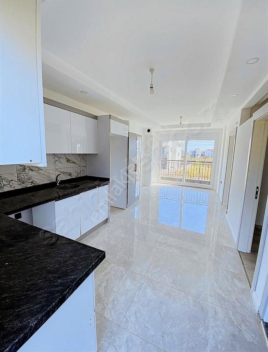 Ilıca Mahallesi'nde 2 + 1 Kiralık Boş Daire