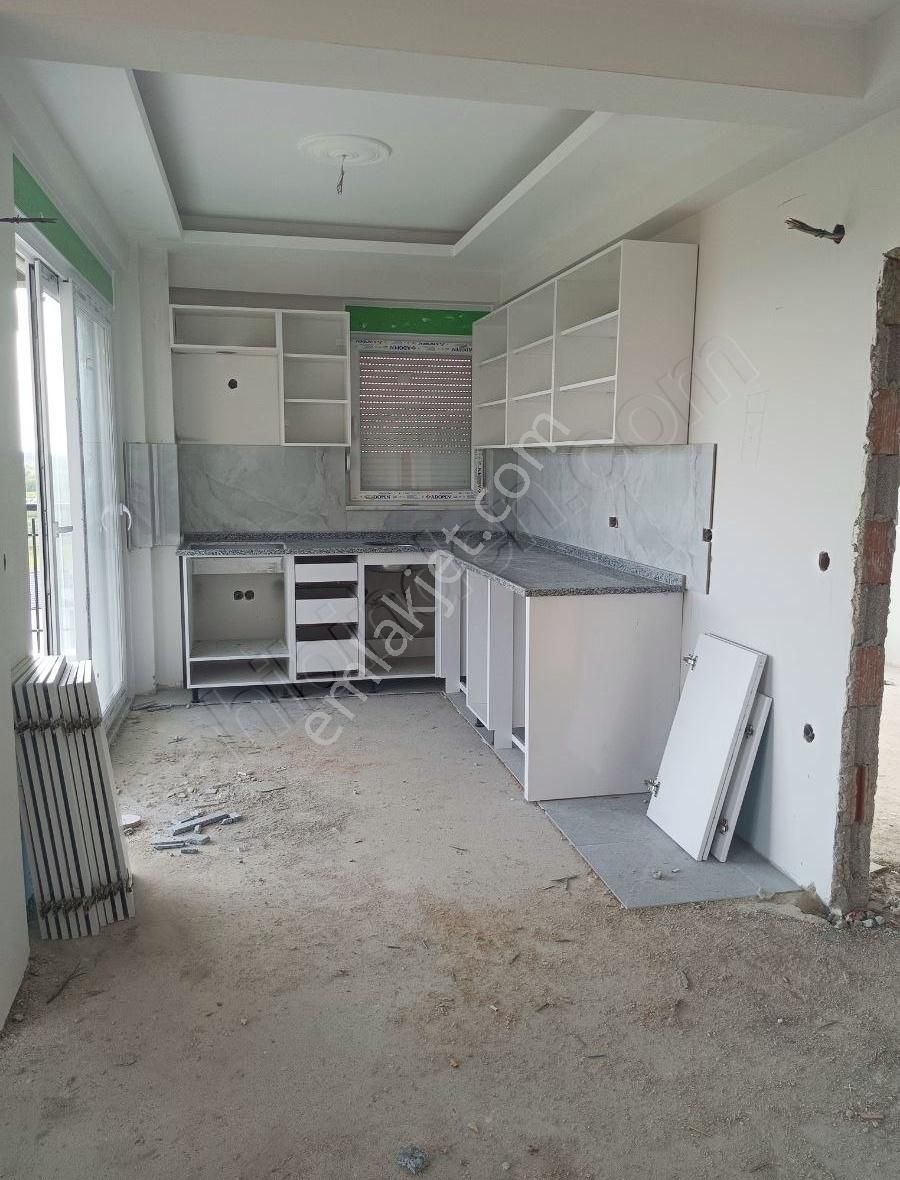 Ilıca'da Satılık 2+1 Ara Kat Daire