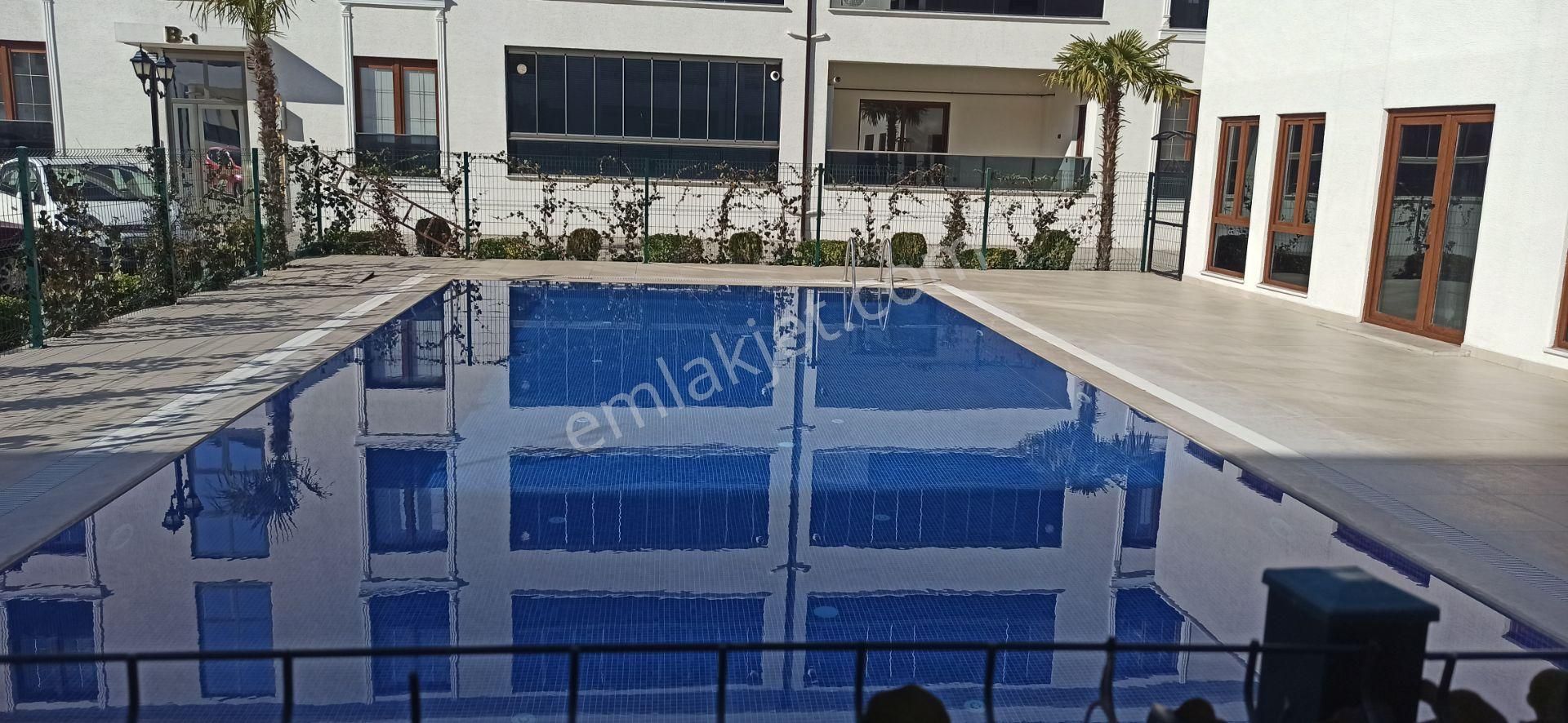 İnegöl Alanyurt Kozluca Yoluna Yakın Sitede Kiralık Lüks Daire