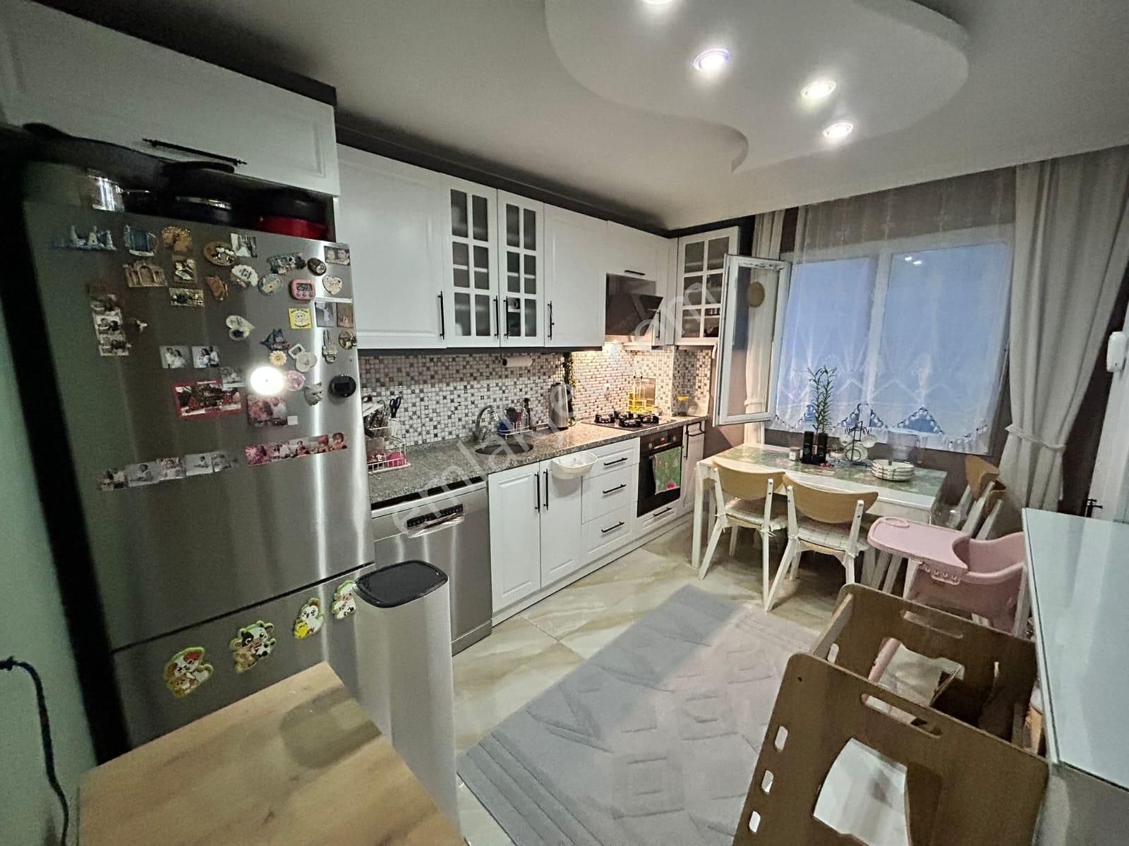 🏡muradiye Mahallesi 🏡 ✅3+1 125 M2 4 Katlının 4 Katı ❇️kapalı Mutfak Cam Balkonlu