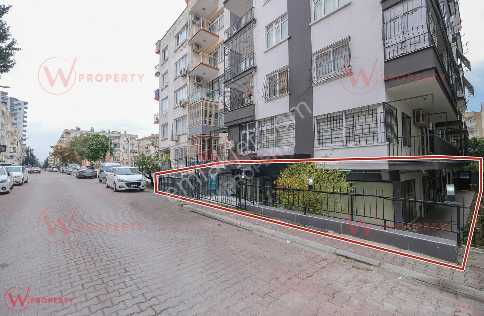 W Property'de Forum Durağı Arkası Eğitim Merkezi Ruhsatlı İşyeri