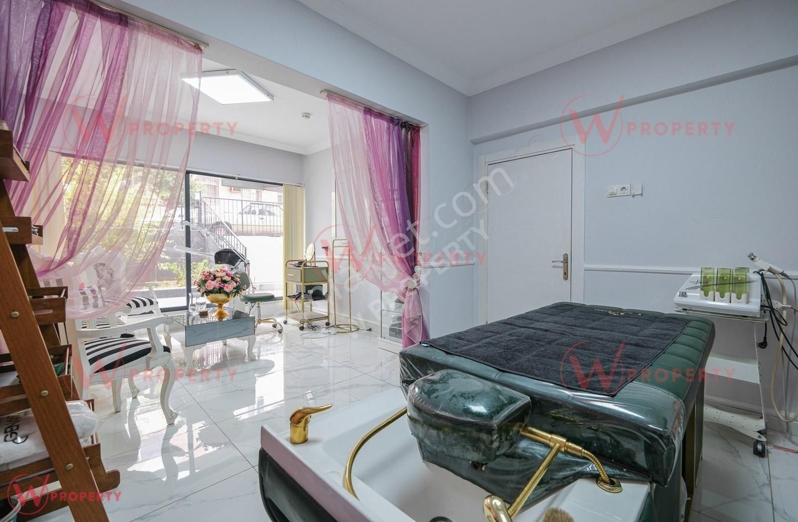 W Property'de Forum Durağı Arkası Eğitim Merkezi Ruhsatlı İşyeri - Görsel 2