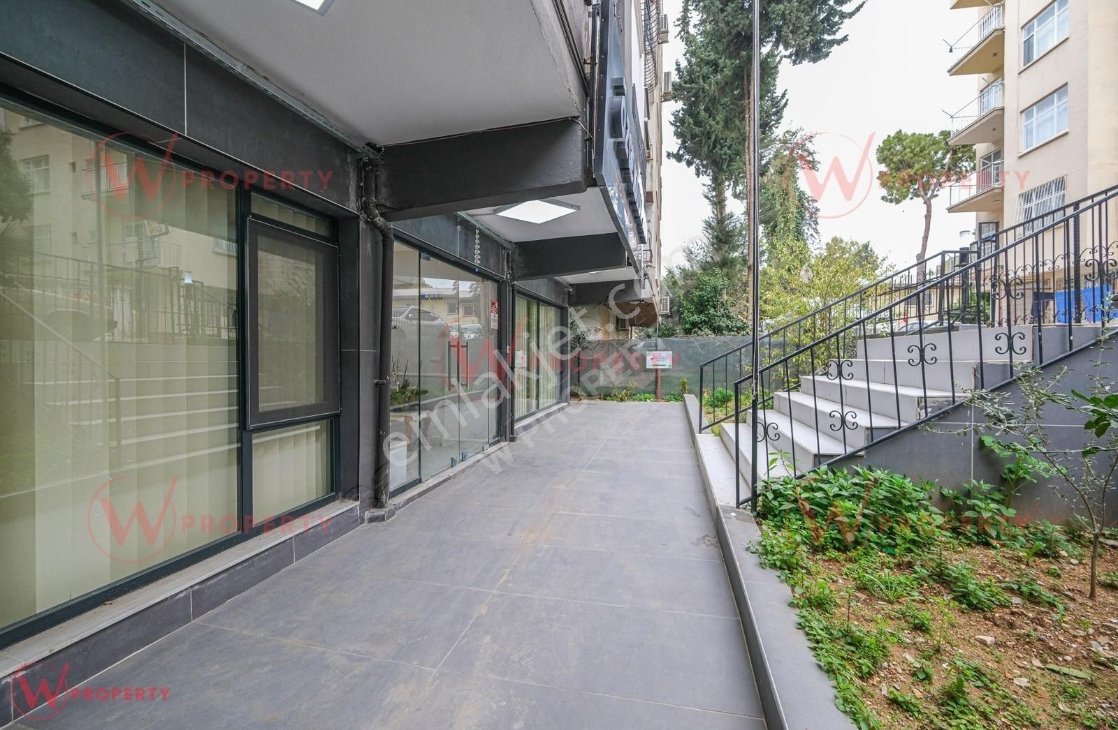 W Property'de Forum Durağı Arkası Eğitim Merkezi Ruhsatlı İşyeri - Görsel 3