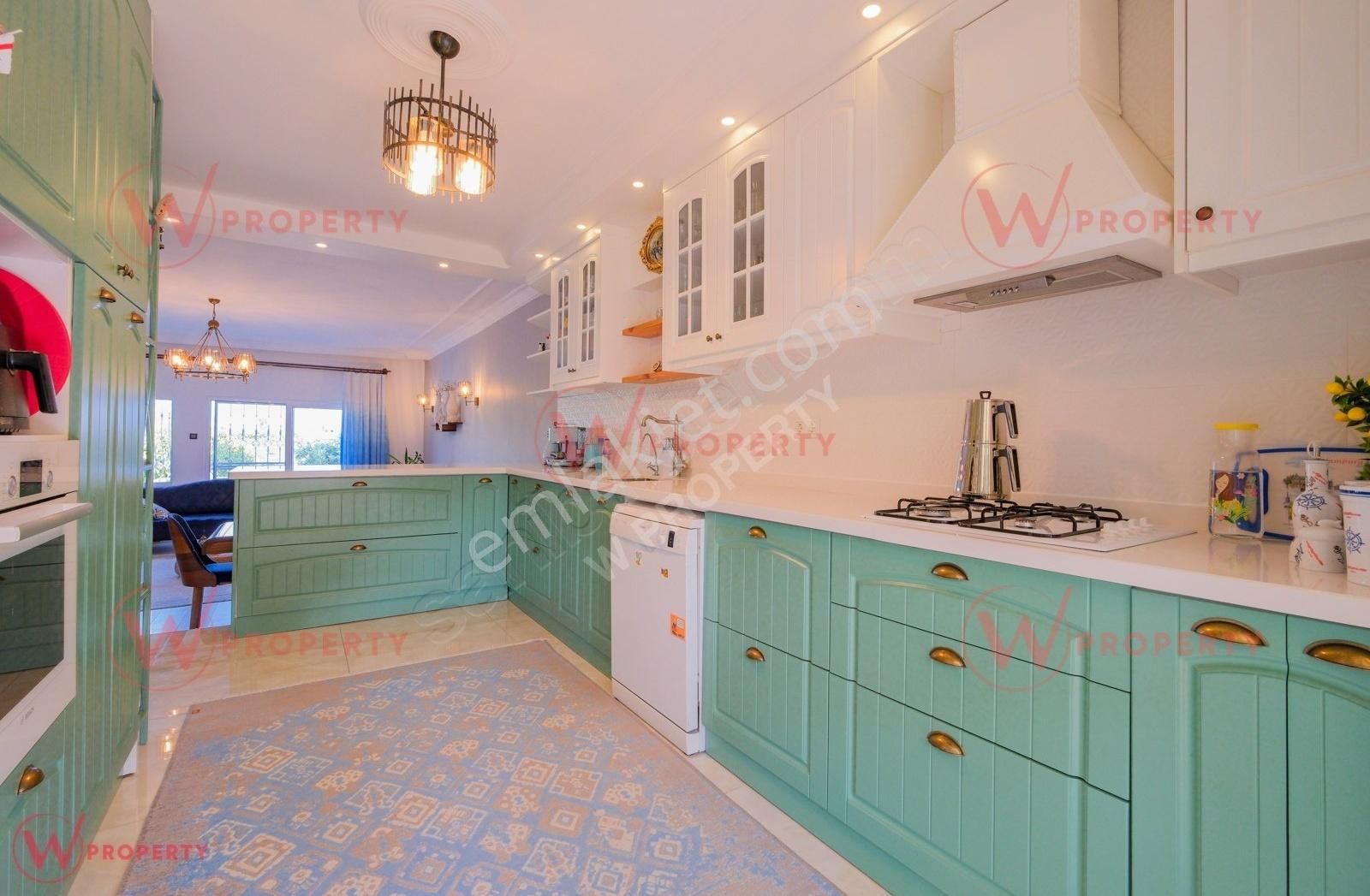 W Property'den Kuyuluk'ta Site İçi, Masrafsız Tripleks Villa