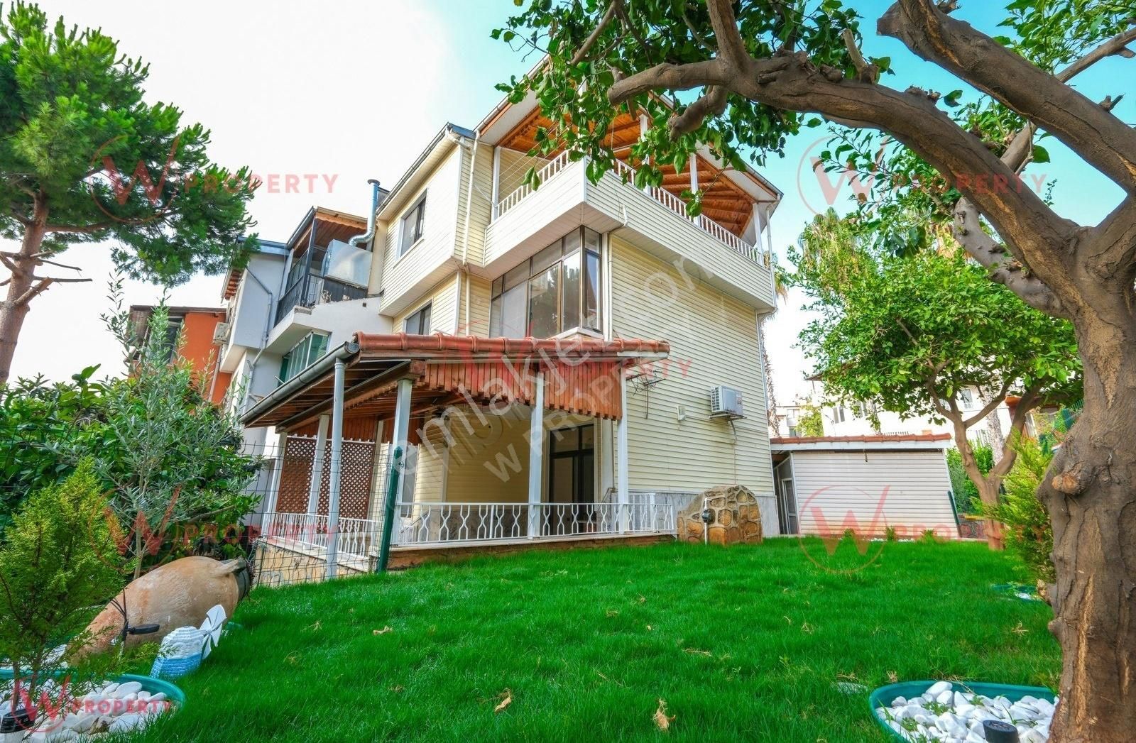 W Property Atlas Villaları Arkası Şehir Ve Deniz Manzaralı Villa
