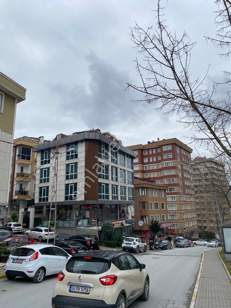 Ümraniye Site Mah. Cadde Üstünde 3+1 135m2 Ferah Kiralık Dubleks