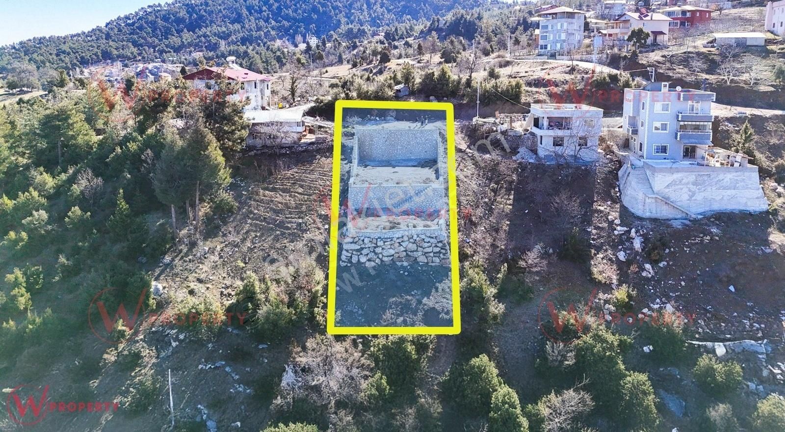 W Property'den Ayvagediği'nde Taş Duvarlarla Çevrili 605m² Arazi