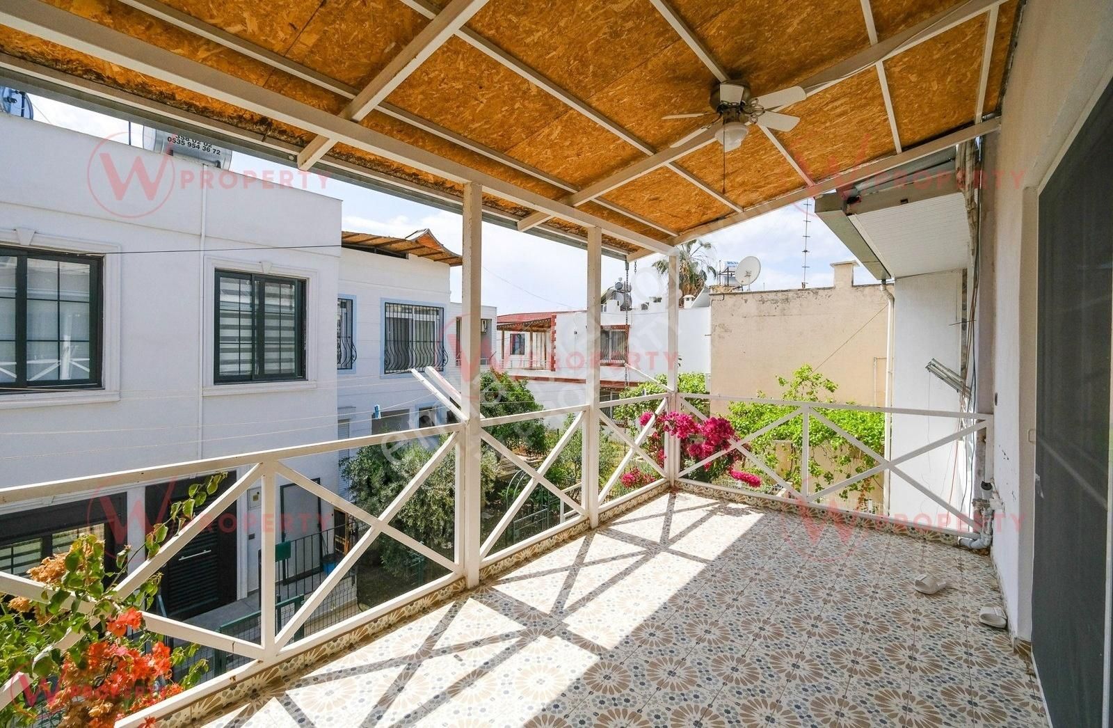 W Property Tece'de Denize 30 Adım Mesafede İçi Yapılı 3+1 Villa - Görsel 23