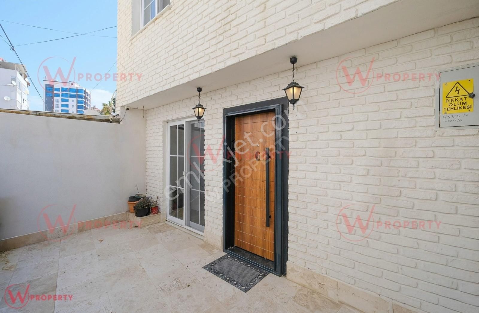 W Property Tece'de Denize 30 Adım Mesafede İçi Yapılı 3+1 Villa - Görsel 16