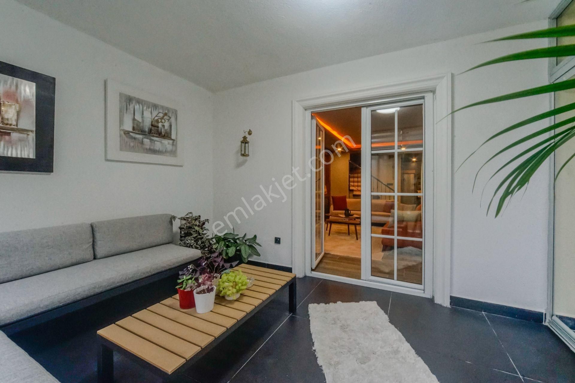 Şile Balıbey'de Site İçinde Özel Tasarım Lüks 5+2 Satılık Villa - Görsel 15