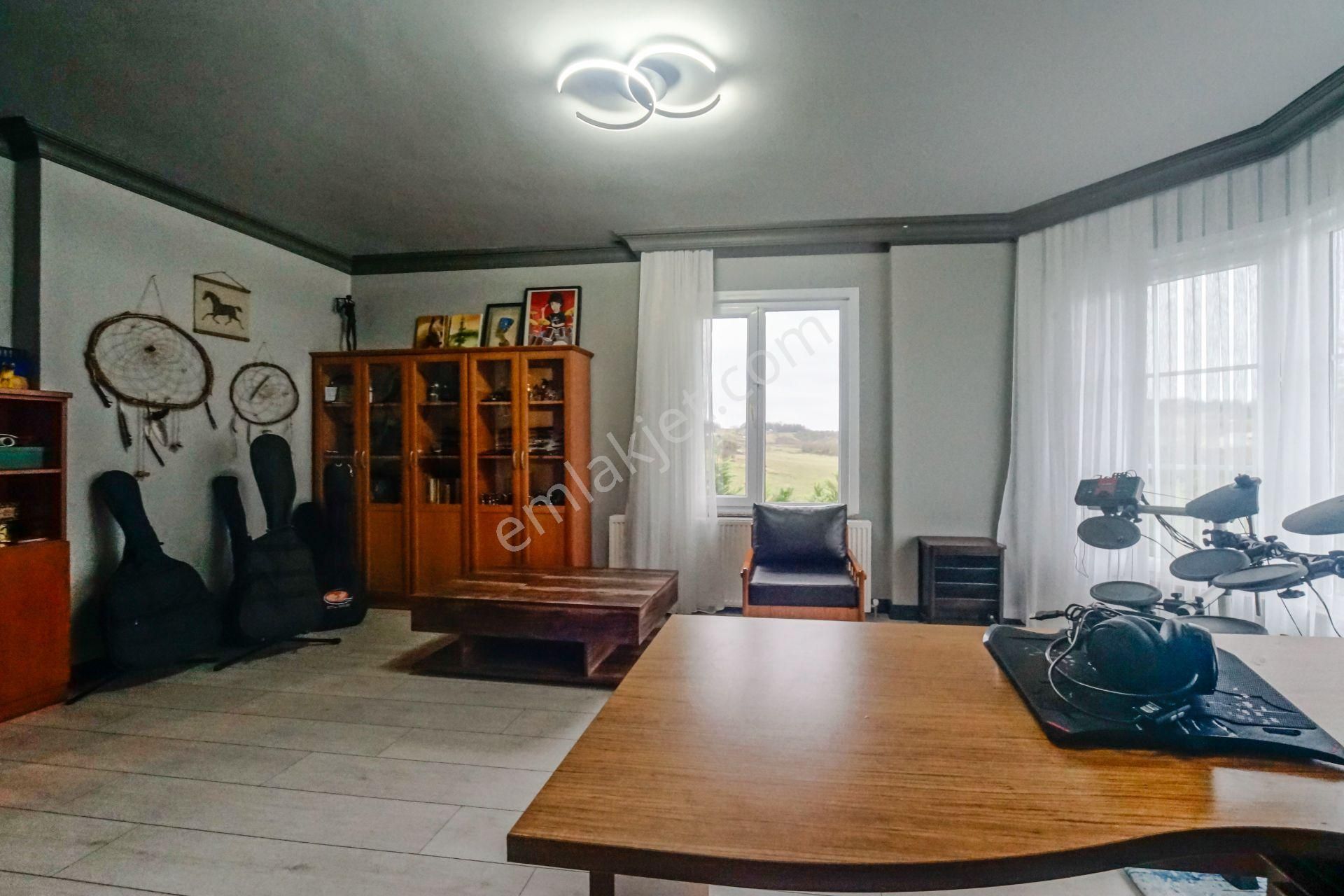 Şile Balıbey'de Site İçinde Özel Tasarım Lüks 5+2 Satılık Villa - Görsel 27