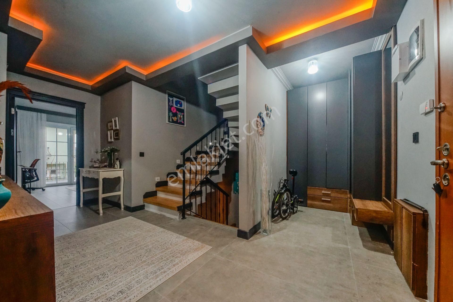 Şile Balıbey'de Site İçinde Özel Tasarım Lüks 5+2 Satılık Villa - Görsel 16