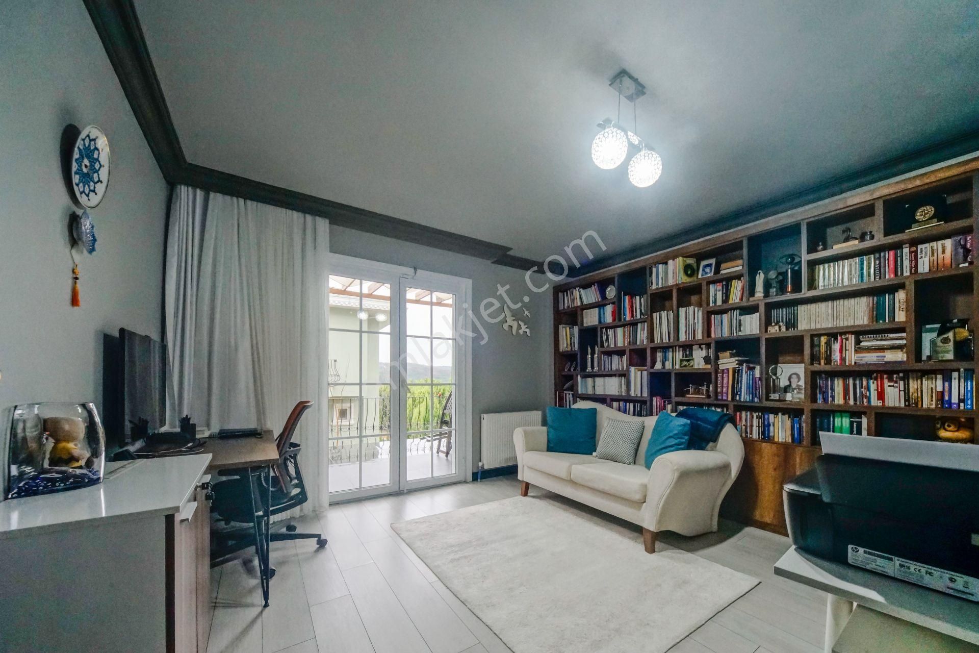 Şile Balıbey'de Site İçinde Özel Tasarım Lüks 5+2 Satılık Villa - Görsel 21