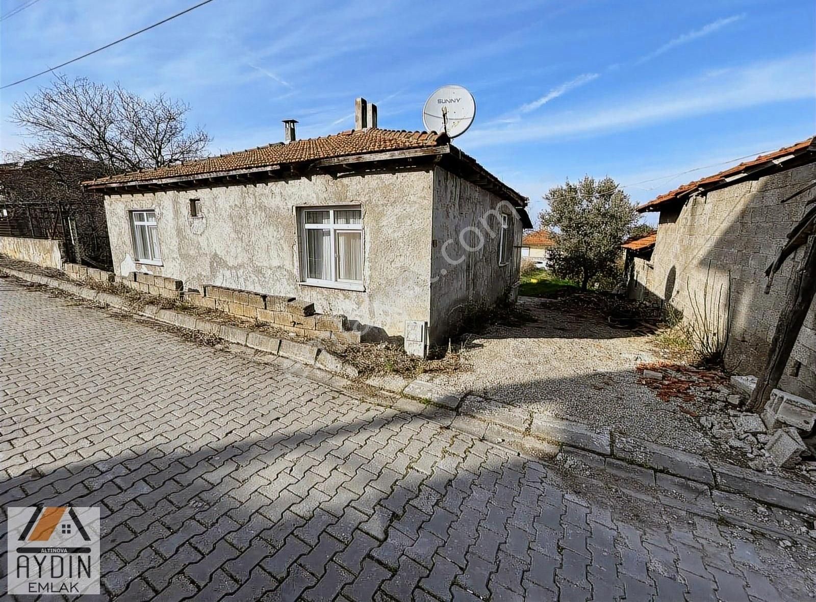 Subaşı Merkezde 870m2 Arsa İçinde Müstakil Ev
