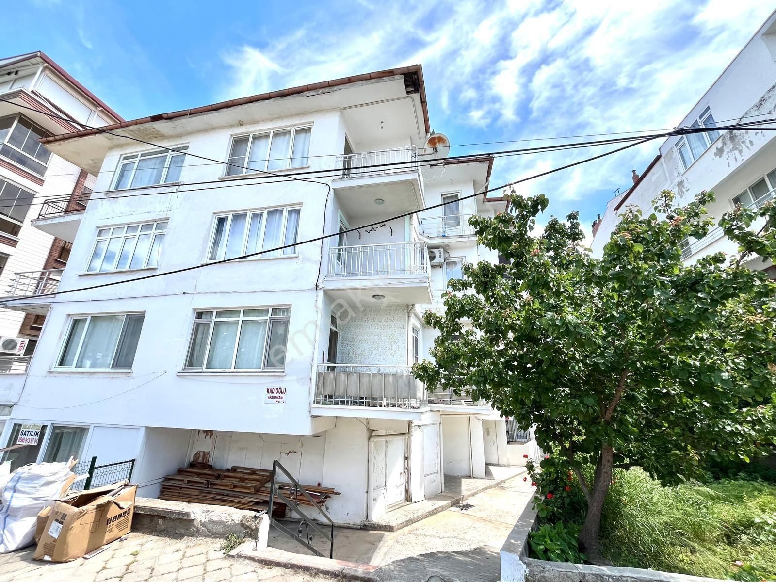 ♦ Adıgüzelden ♦ Altınkumda Denize 50 Metre Satılık 2+1 Daire