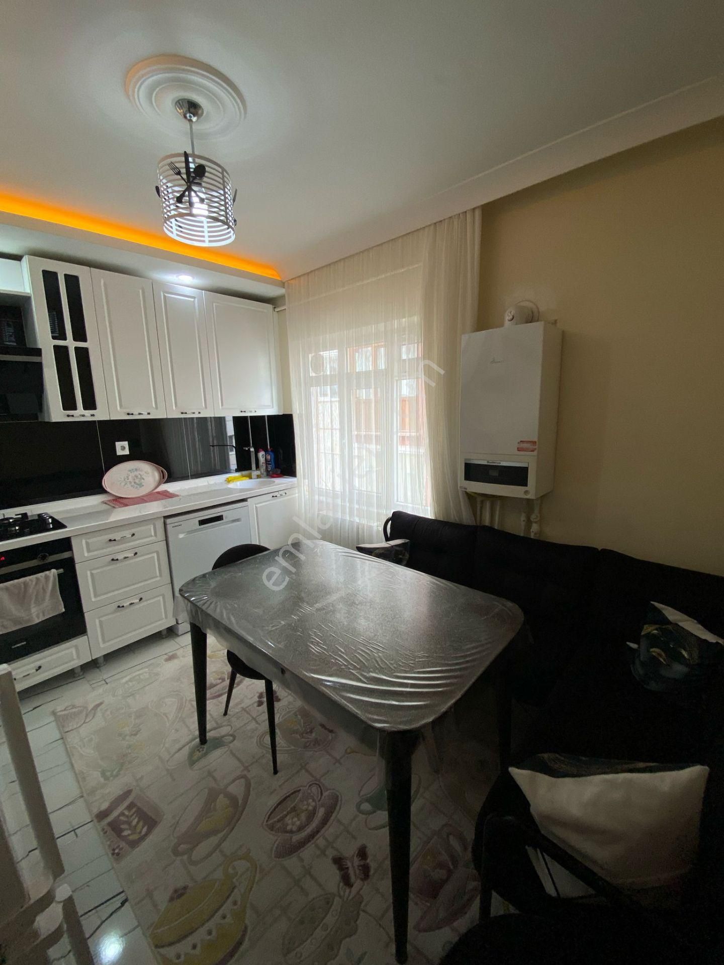 Atatürk Mahallesinde 3+1 Full Yapılı Daire
