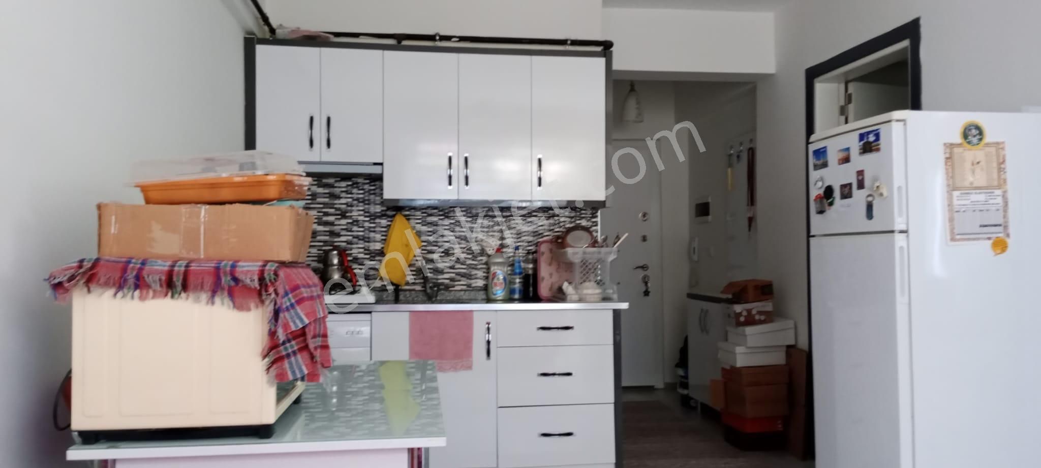 Denizli Pelitlibağ Kiralık Eşyalı 2+1 Apart Ara Kat Ön Cephe Apart
