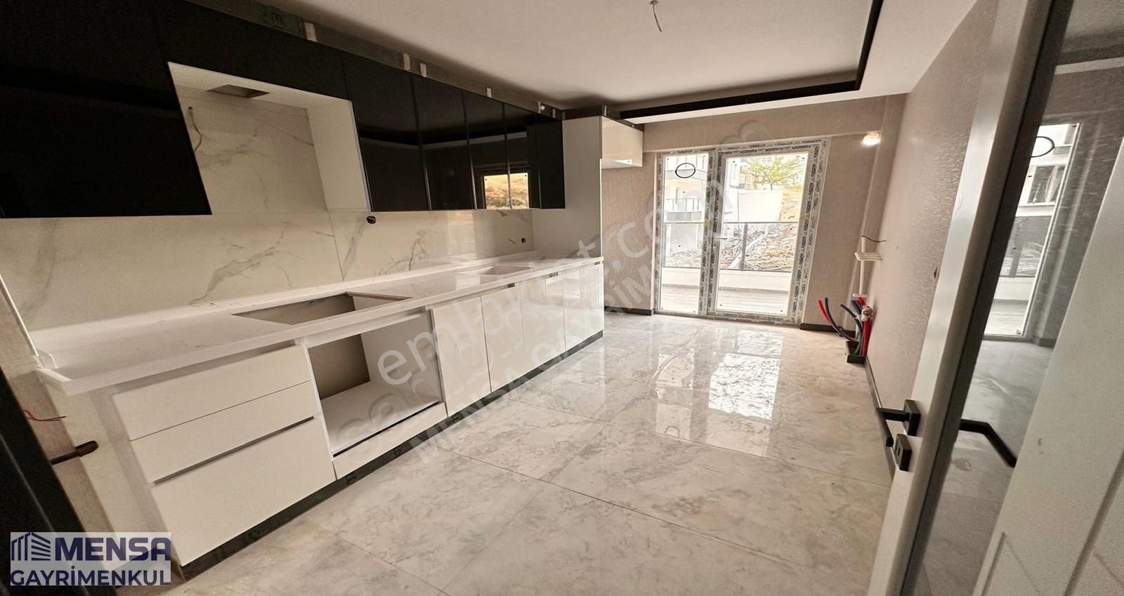 Karakayada Full Yapılı Millet Bahçesi Manzaralı Satılık Daire