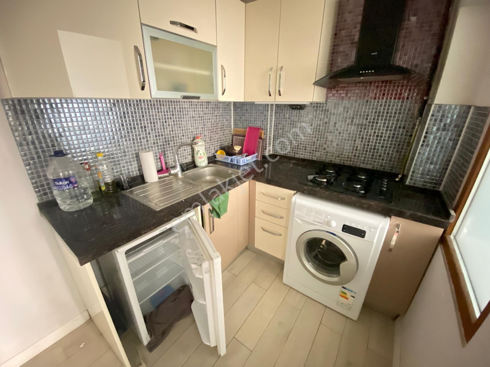Esgyo'dan Anadolu Üni. İletişim Kapısında 2+0 Eşyalı Daire