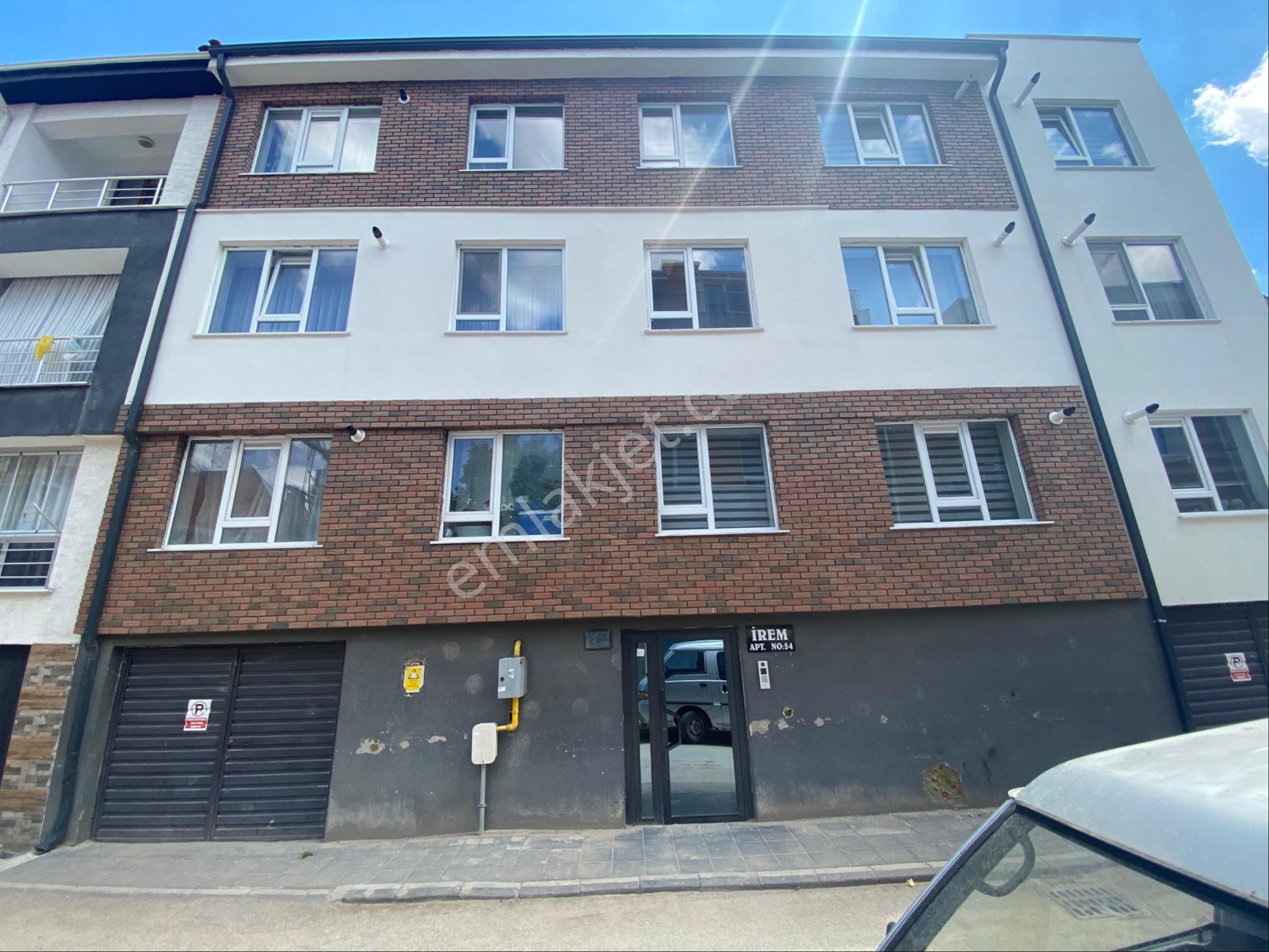 Pera'dan Sütlüce İçem Kapısı Eşyalı Temiz Kiralık 1+1 Daire