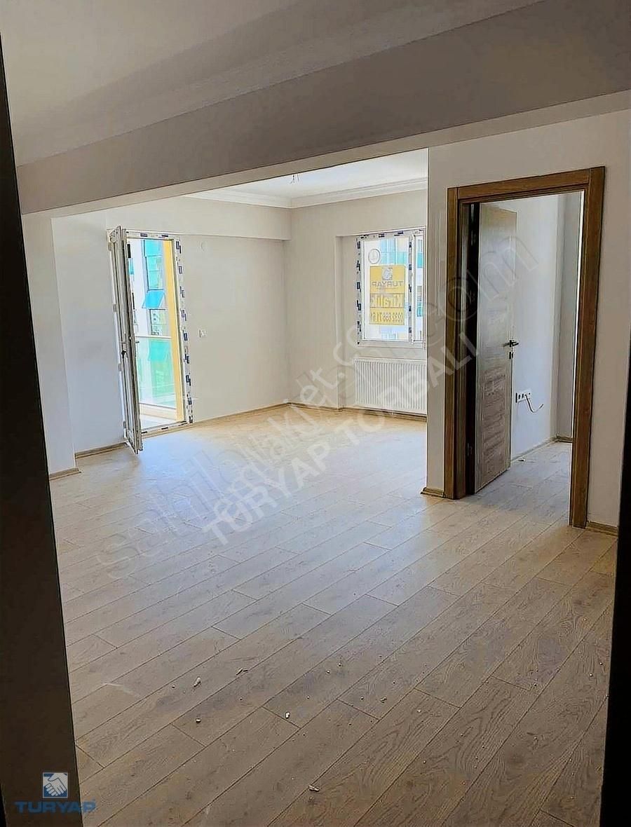 Torbalı Ayrancılarda Havuzlu Sitede Kiralık 1+1 Daire