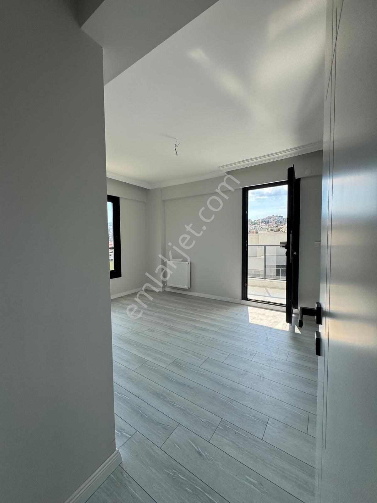 İzmir Karabağlar Devrim Mah.de Site İçersinde 2+1 Satılık Daire - Görsel 8