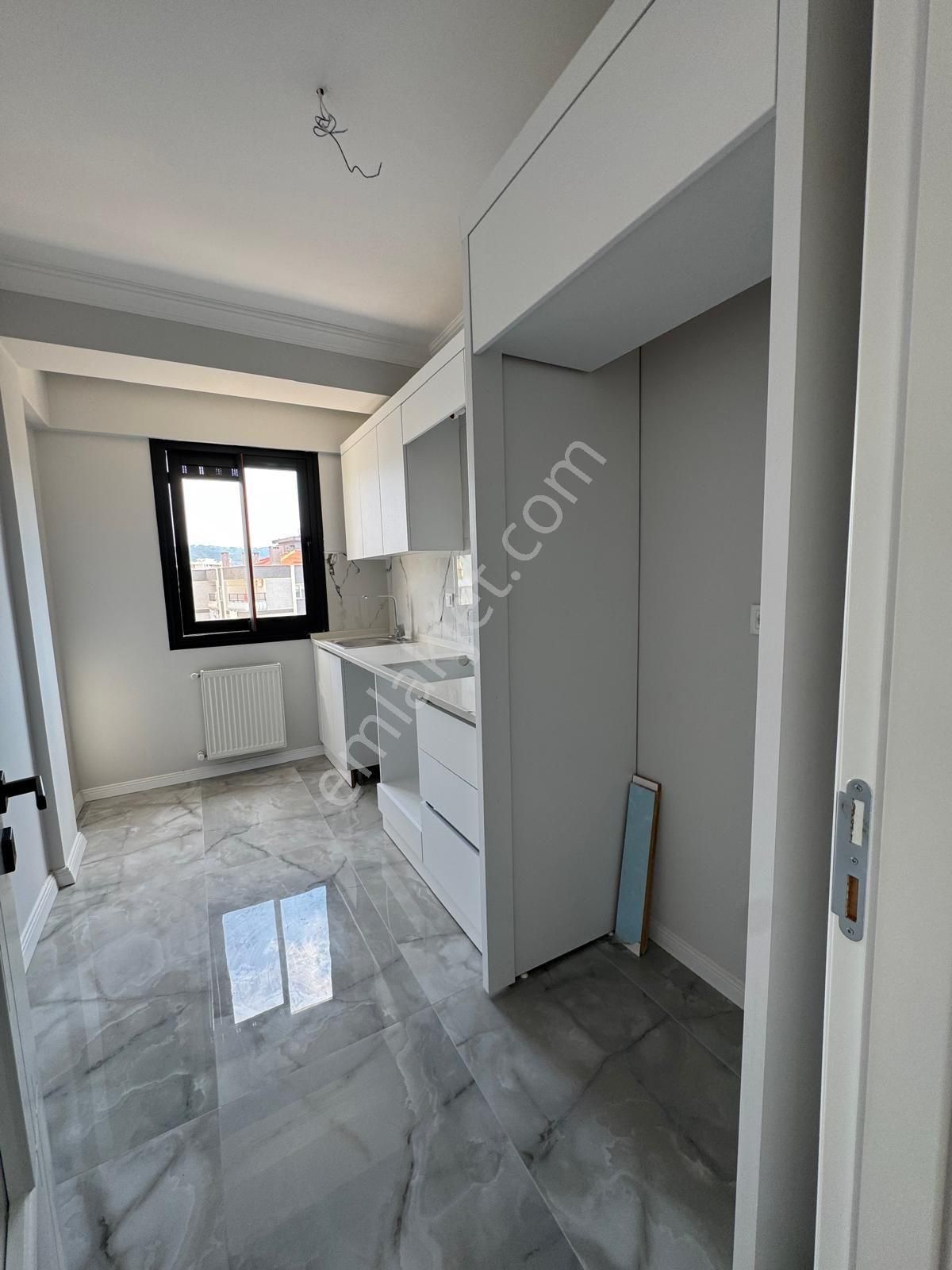 İzmir Karabağlar Devrim Mah.de Site İçersinde 2+1 Satılık Daire - Görsel 19