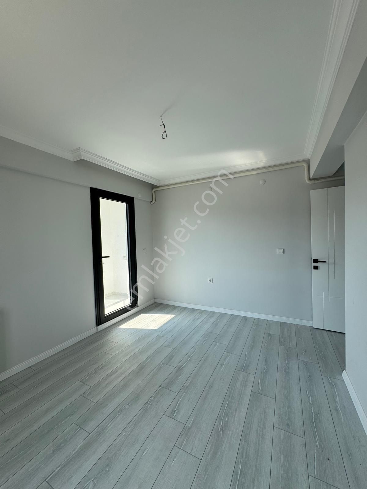 İzmir Karabağlar Devrim Mah.de Site İçersinde 2+1 Satılık Daire - Görsel 11