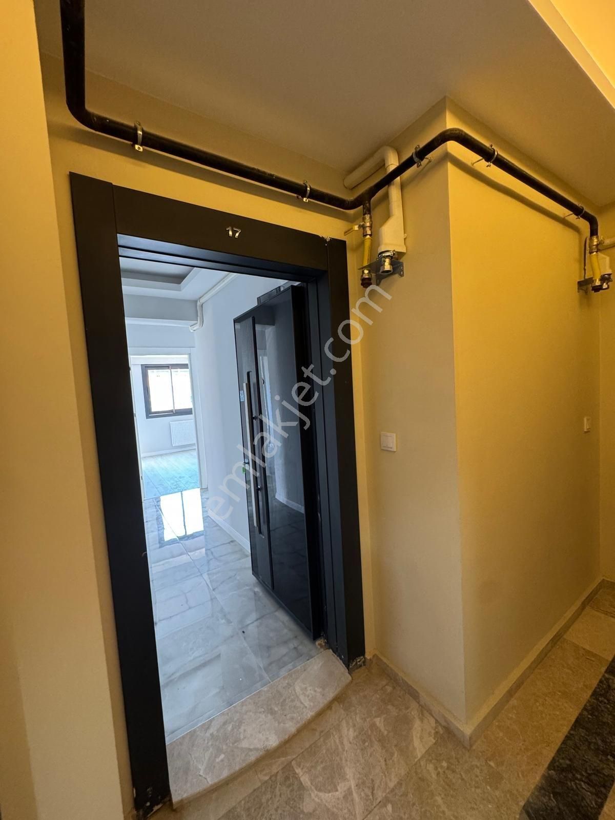 İzmir Karabağlar Devrim Mah.de Site İçersinde 2+1 Satılık Daire - Görsel 6