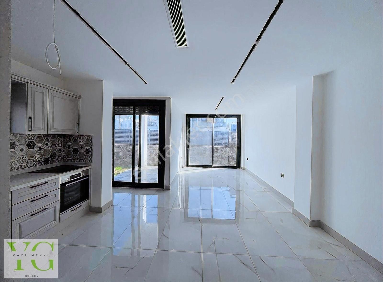 Gümüşlük Köy İçi 3+1 Müstakil Havuzlu Villa - Görsel 2