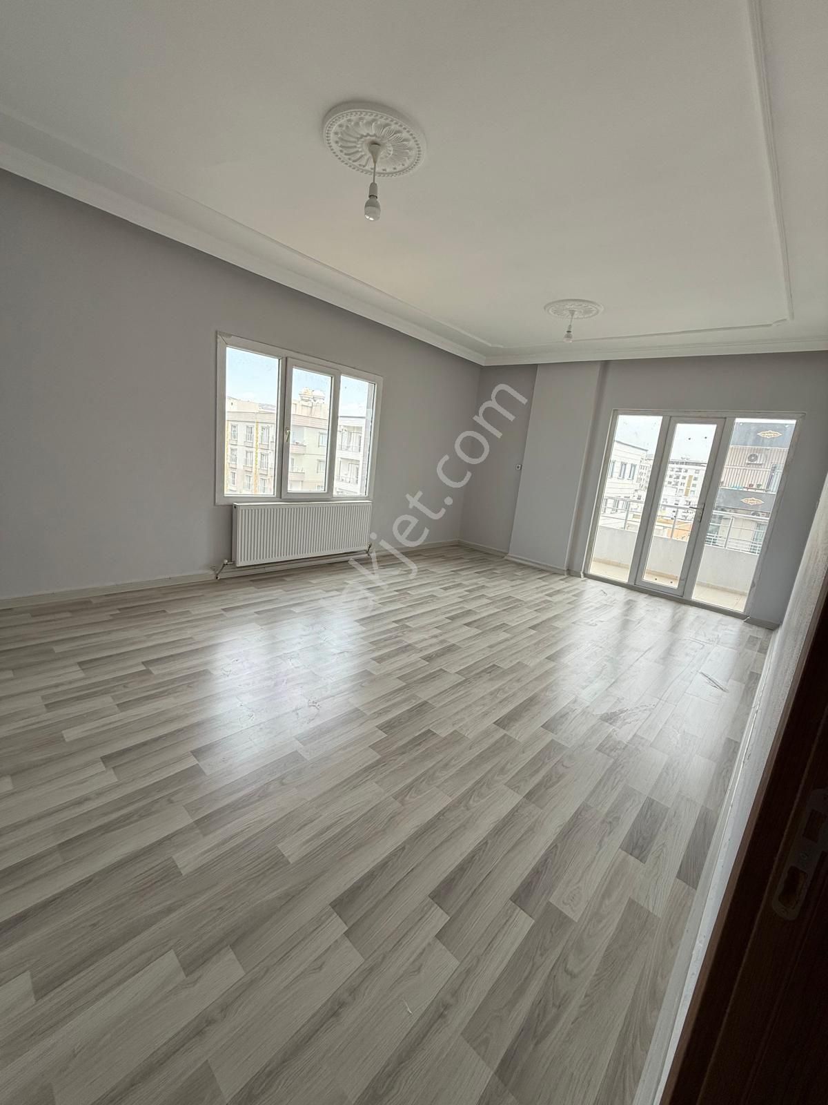 47dünya Emlak'tan Kiralık Daire