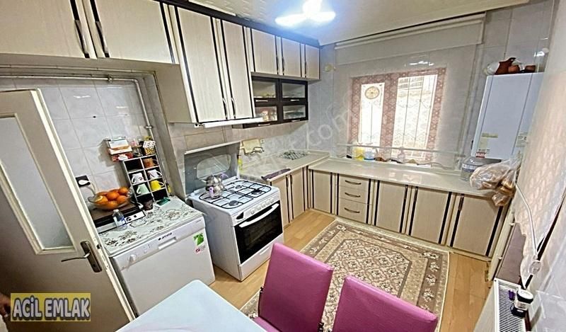 Kartaltepe Cadde Üzeri Balkonlu Satılık Daire