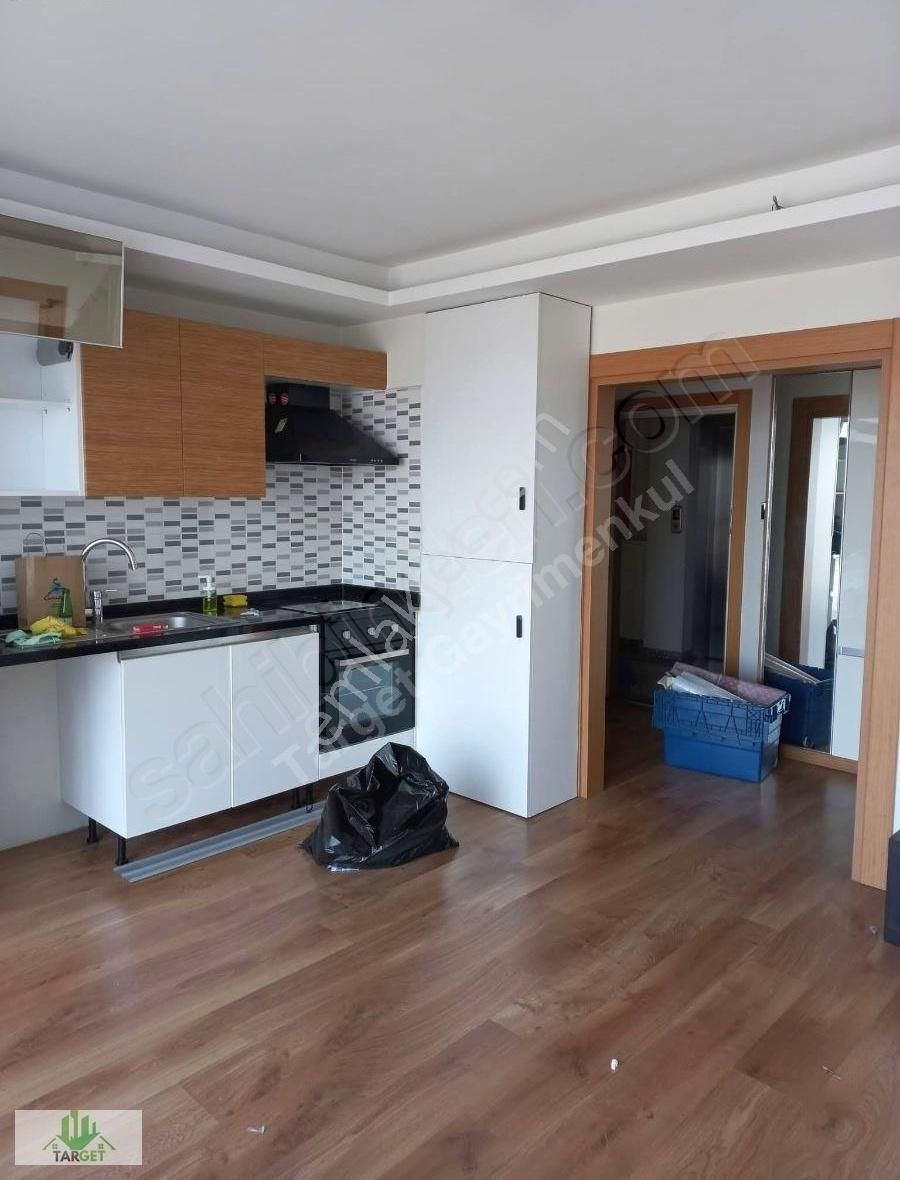 Target Gayrimenkul Den Ümraniye'de Residence Vista Hill 1+1