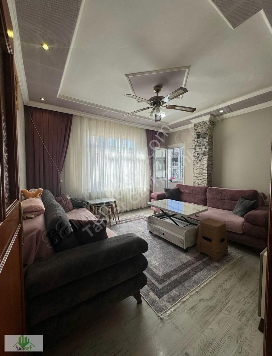 Aydınlı'da Merkezi Konumda Satılık 2+1 Daire