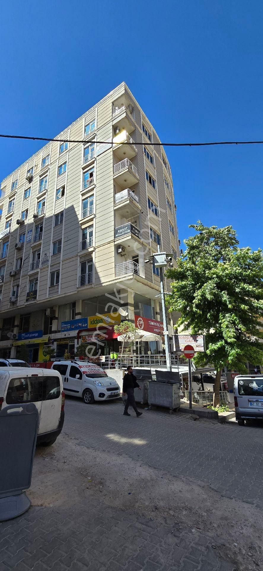 Güven Eminn Emlak'tan Merkezi Konum'da ﻿eşyalı Satılık 3+1 Daire​