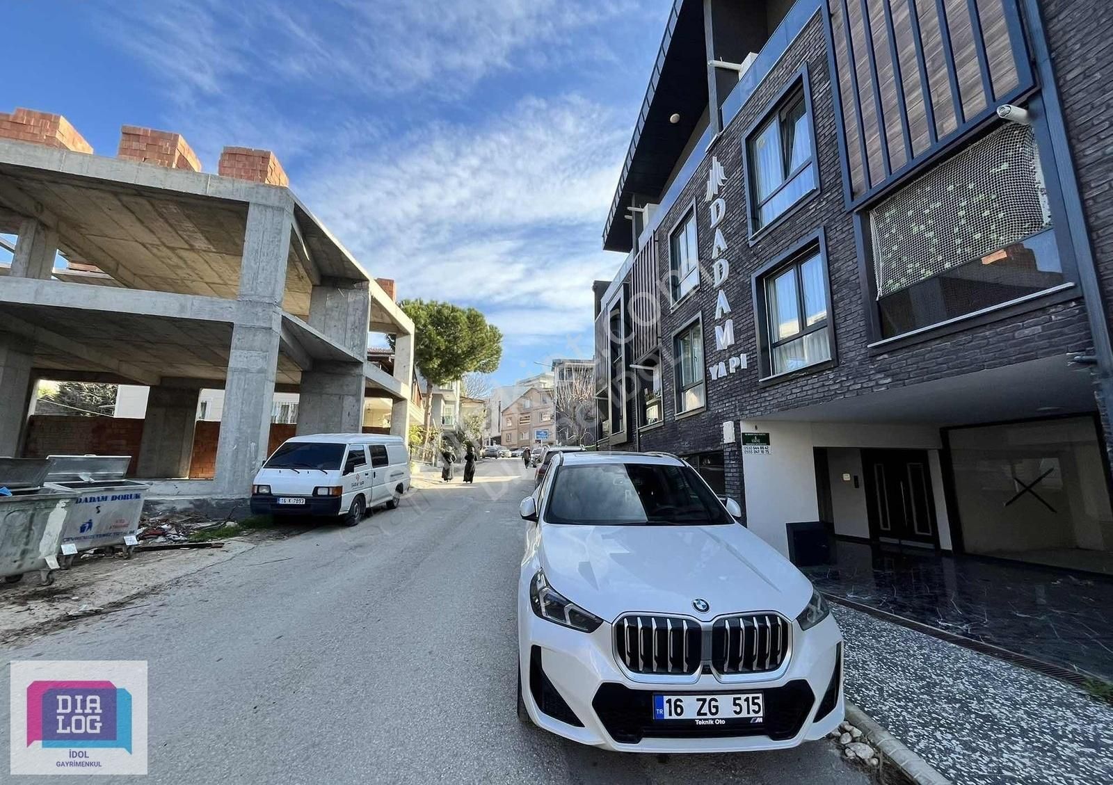 Balat Turkuaz Plus Karşısı Satılık Geniş İşyeri Dtr İdol