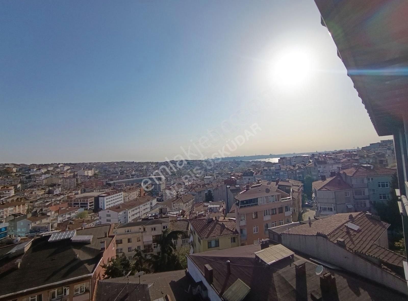 Üsküdar Merkez'de 4+2 (275m2) Satılık Dubleks Daire