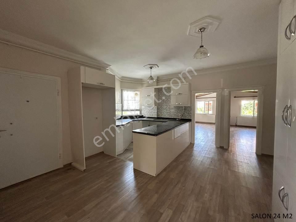 Repa Gayrimenkul Songül Gözcü'den Güvenevler'de Kiralık 3+1daire