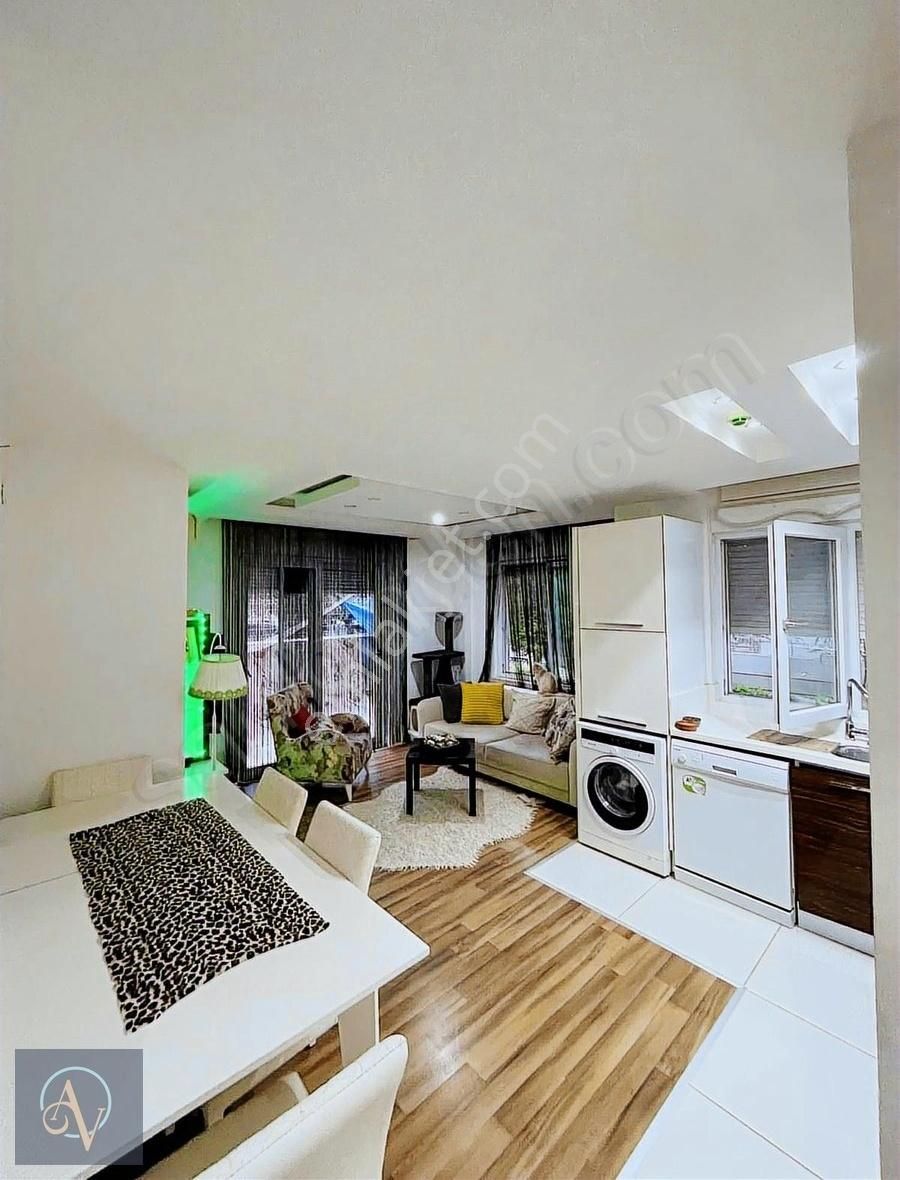Güzelobada Emsallerin Altında Geniş 1+1 Giriş Kat