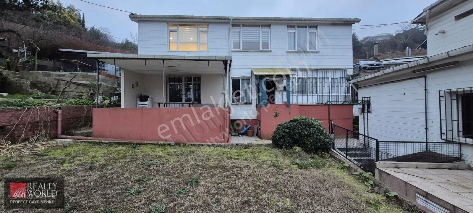 *realty World Perfect* Kiralık 2+1 Kireçburnu Boğaz Manzaralı