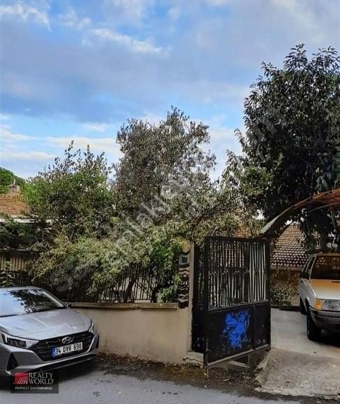 Zümrütevler'de 3 Katlı Komple Satılık - Görsel 9